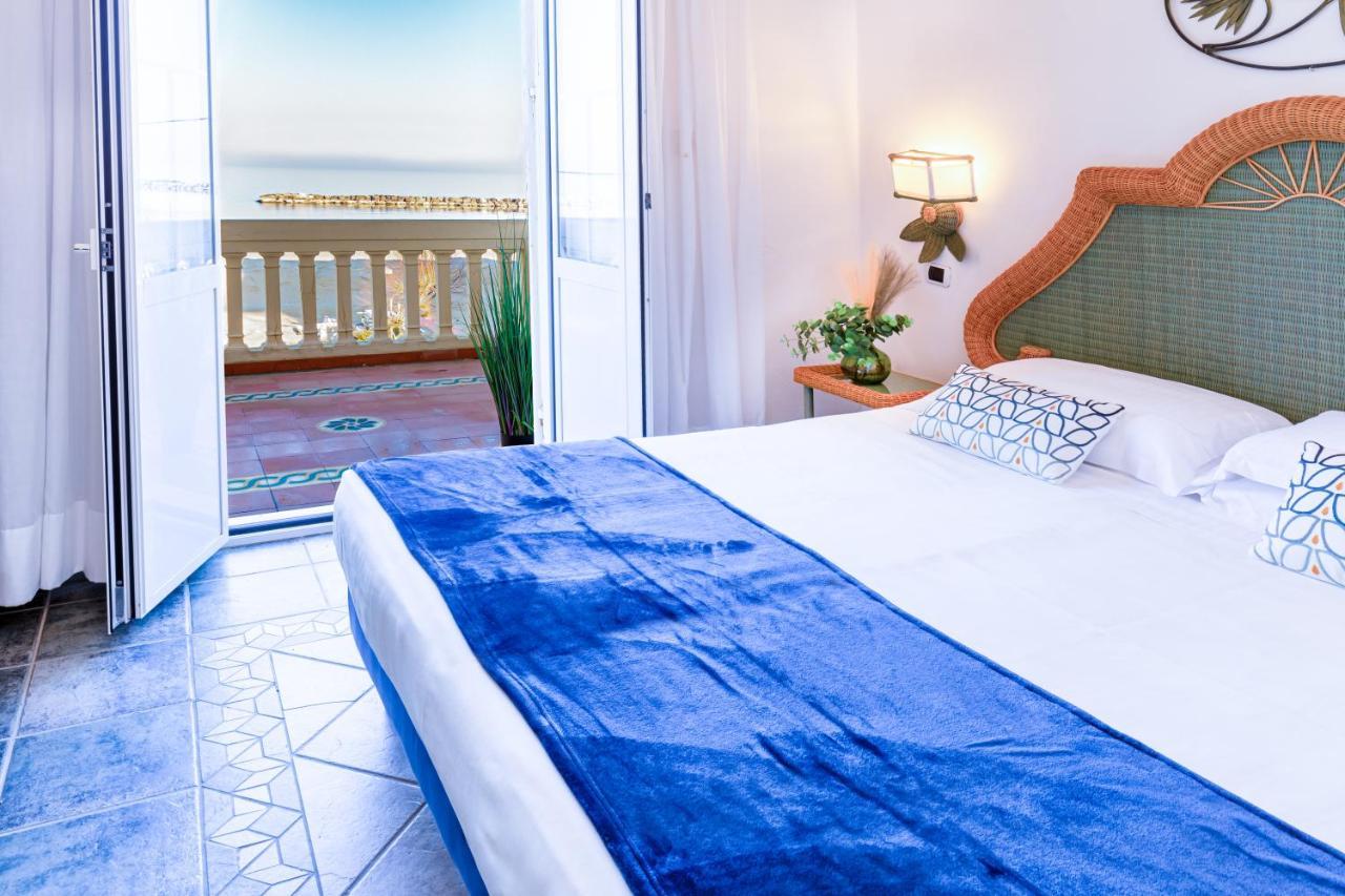 Hotel Orizzonte ベラーリア・イジェア・マリーナ エクステリア 写真